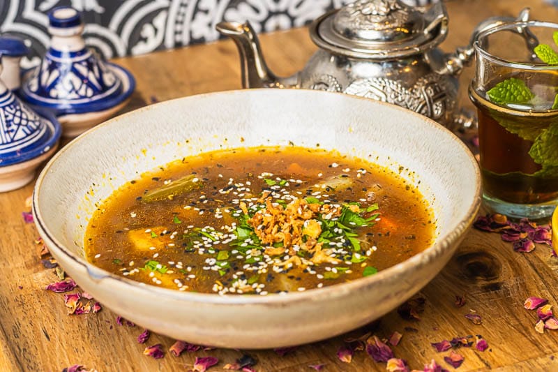 Marokkanische Couscous Suppe